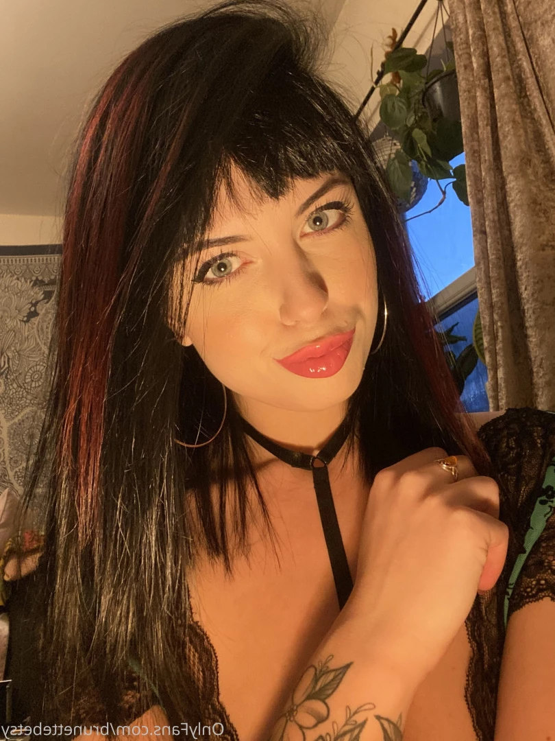Miss Betsy [ brunettebetsy ] Onlyfans leaked photo 9138129 on Hotleaks.tv
