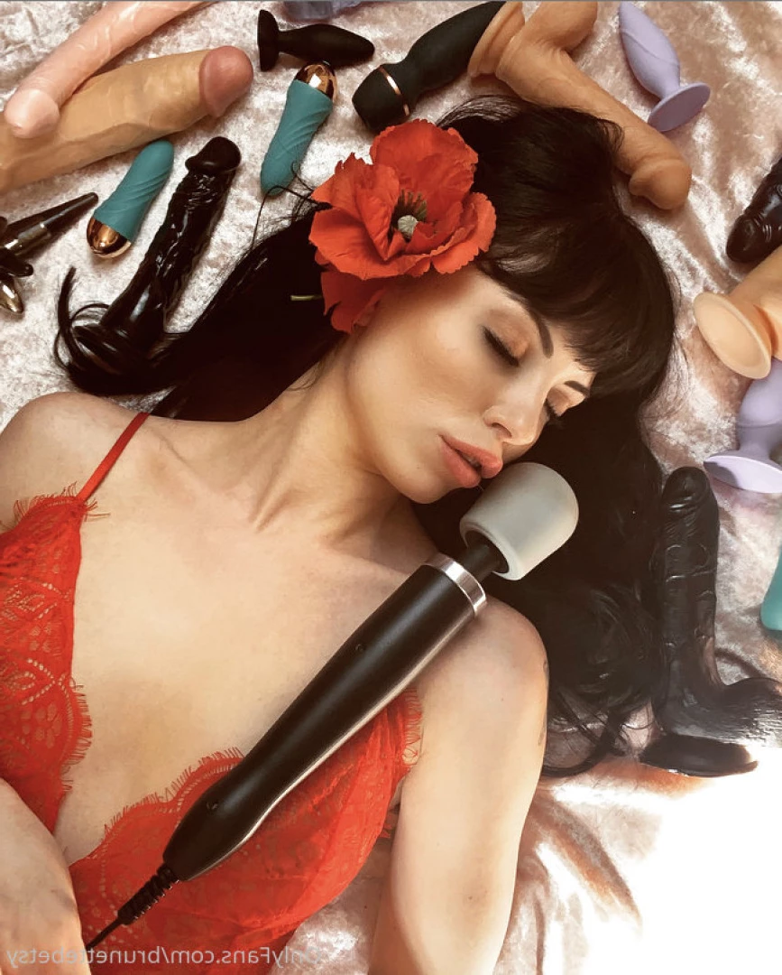Miss Betsy [ brunettebetsy ] Onlyfans leaked photo 9138548 on Hotleaks.tv