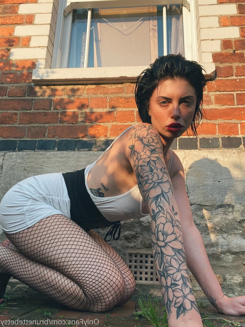 Miss Betsy [ brunettebetsy ] Onlyfans leaked photo 9138904 on Hotleaks.tv