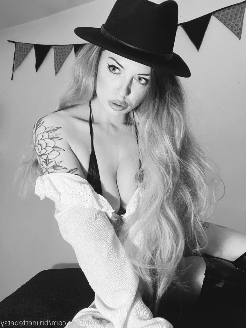 Miss Betsy [ brunettebetsy ] Onlyfans leaked photo 9139138 on Hotleaks.tv
