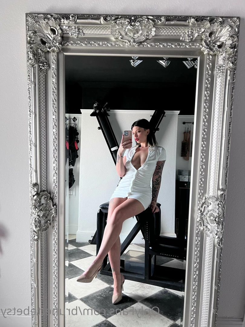 Miss Betsy [ brunettebetsy ] Onlyfans leaked photo 9139438 on Hotleaks.tv