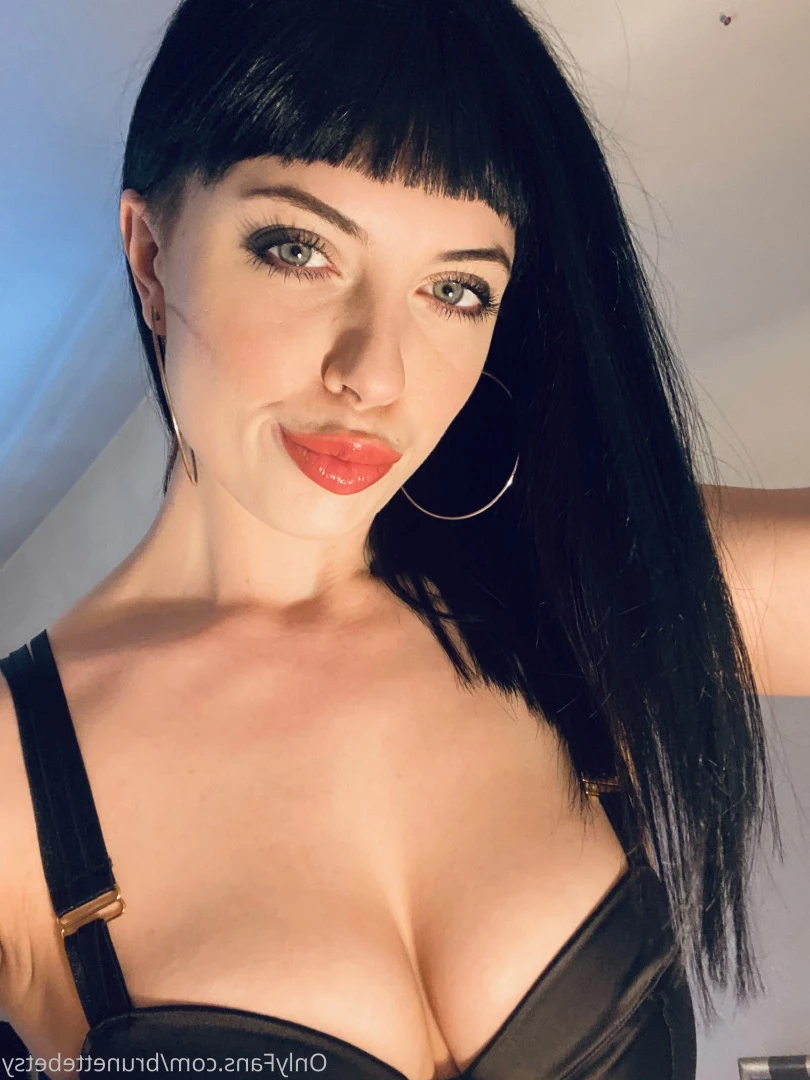 Miss Betsy [ brunettebetsy ] Onlyfans leaked photo 9139560 on Hotleaks.tv