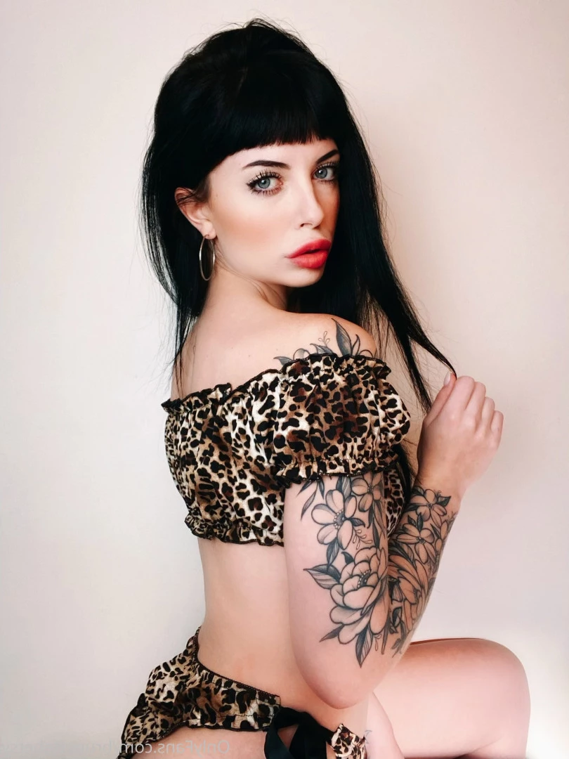 Miss Betsy [ brunettebetsy ] Onlyfans leaked photo 9139590 on Hotleaks.tv