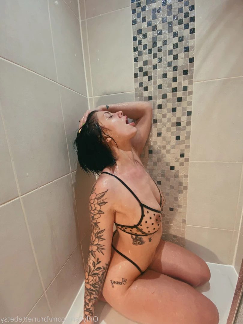 Miss Betsy [ brunettebetsy ] Onlyfans leaked photo 9139963 on Hotleaks.tv