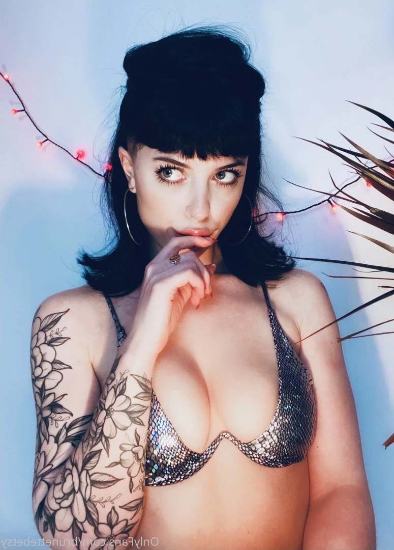 Miss Betsy [ brunettebetsy ] Onlyfans leaked photo 9140497 on Hotleaks.tv
