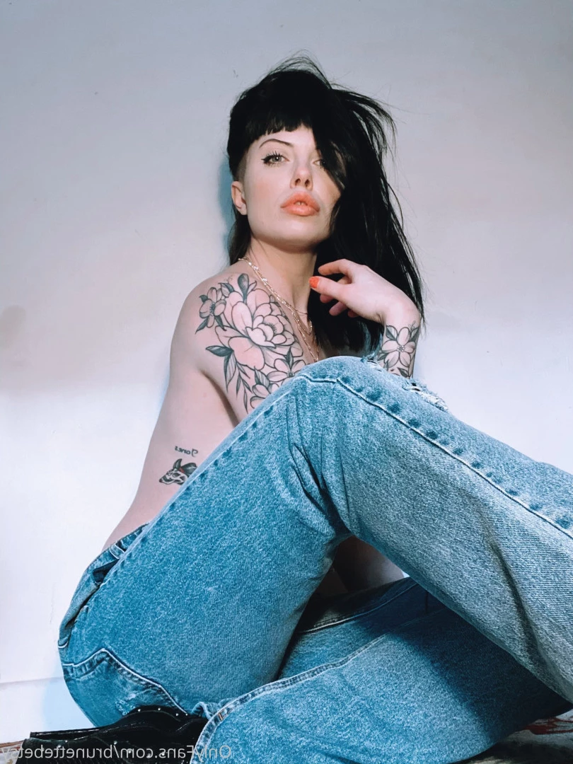 Miss Betsy [ brunettebetsy ] Onlyfans leaked photo 9143026 on Hotleaks.tv