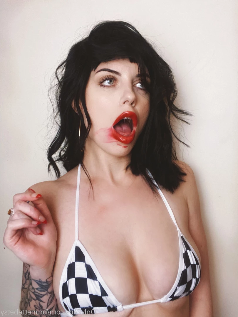 Miss Betsy [ brunettebetsy ] Onlyfans leaked photo 9143247 on Hotleaks.tv