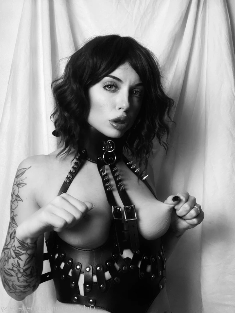 Miss Betsy [ brunettebetsy ] Onlyfans leaked photo 9144319 on Hotleaks.tv