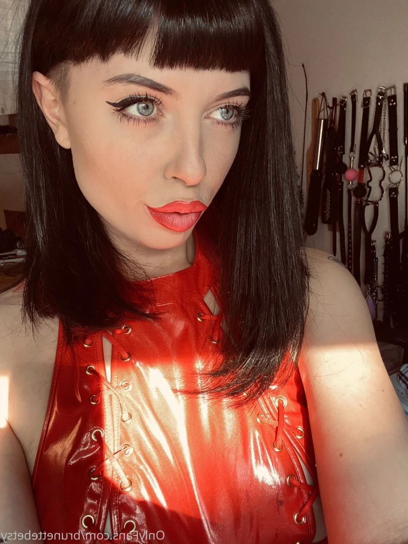 Miss Betsy [ brunettebetsy ] Onlyfans leaked photo 9144431 on Hotleaks.tv