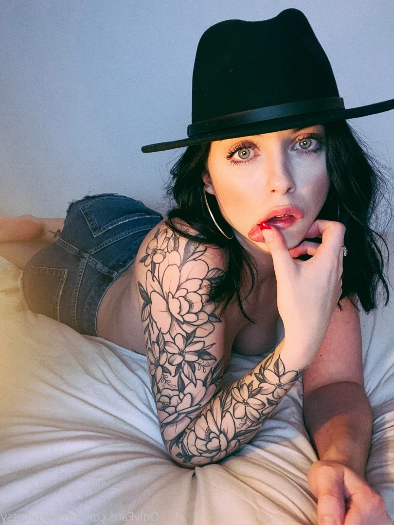 Miss Betsy [ brunettebetsy ] Onlyfans leaked photo 9144503 on Hotleaks.tv