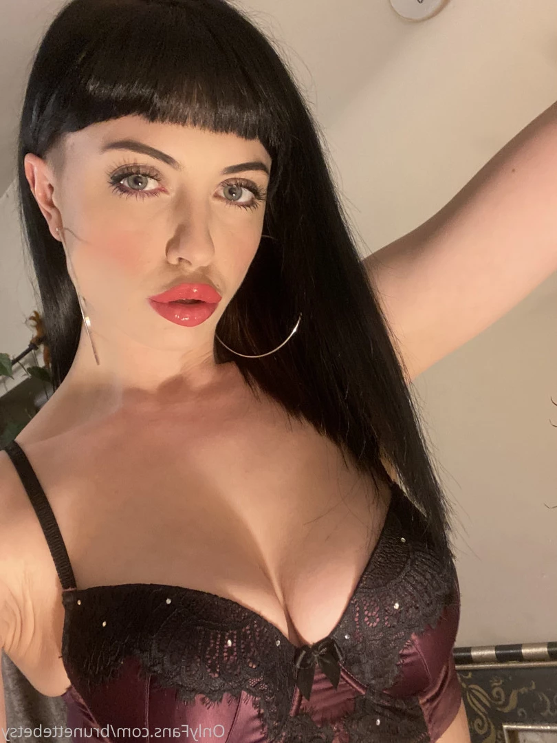Miss Betsy [ brunettebetsy ] Onlyfans leaked photo 9145065 on Hotleaks.tv