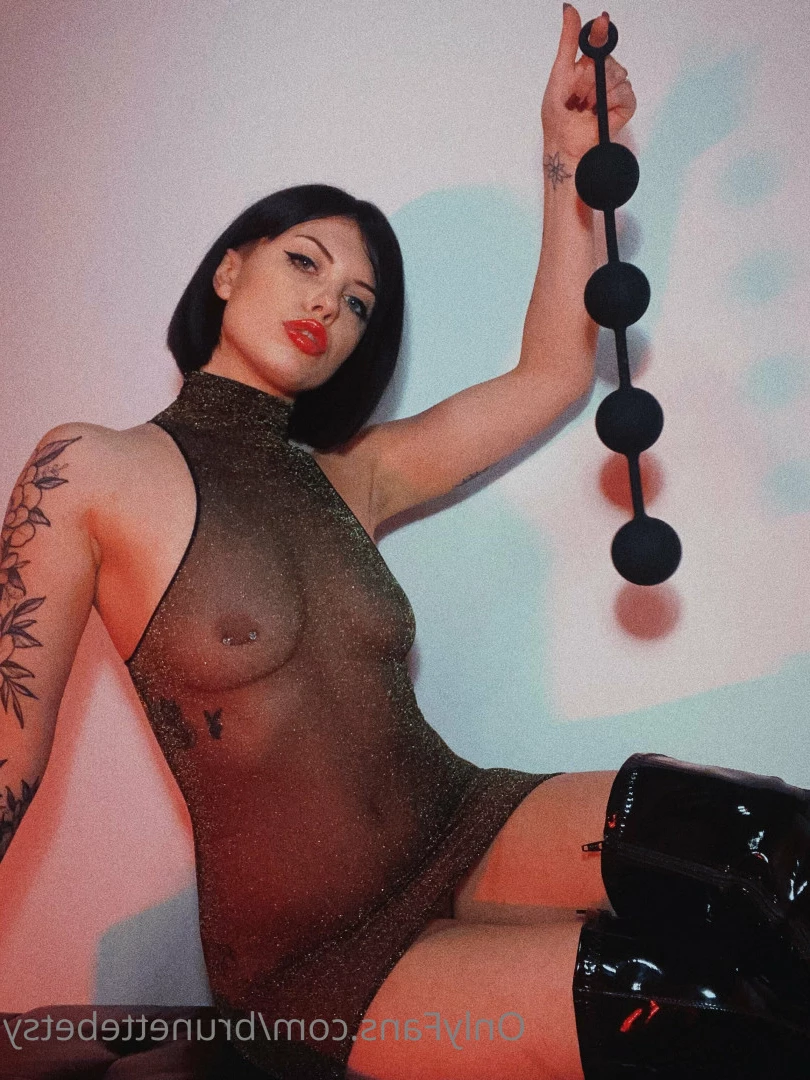 Miss Betsy [ brunettebetsy ] Onlyfans leaked photo 9145587 on Hotleaks.tv