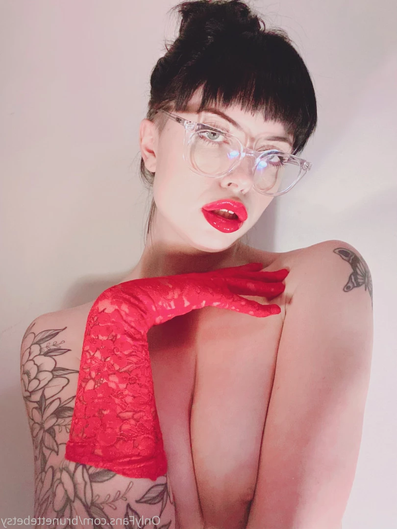 Miss Betsy [ brunettebetsy ] Onlyfans leaked photo 9146766 on Hotleaks.tv