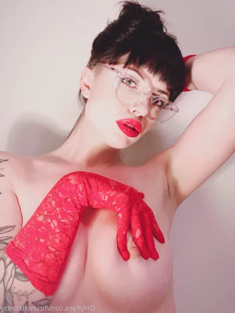 Miss Betsy [ brunettebetsy ] Onlyfans leaked photo 9146806 on Hotleaks.tv