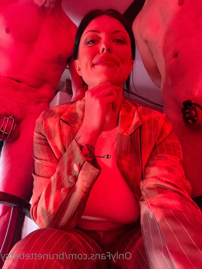 Miss Betsy [ brunettebetsy ] Onlyfans leaked photo 9147858 on Hotleaks.tv