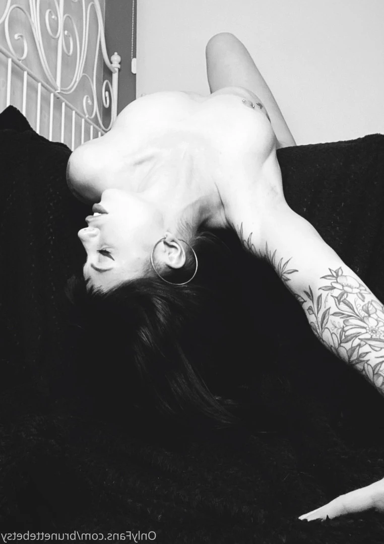 Miss Betsy [ brunettebetsy ] Onlyfans leaked photo 9148322 on Hotleaks.tv