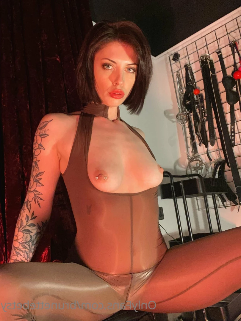 Miss Betsy [ brunettebetsy ] Onlyfans leaked photo 9148618 on Hotleaks.tv