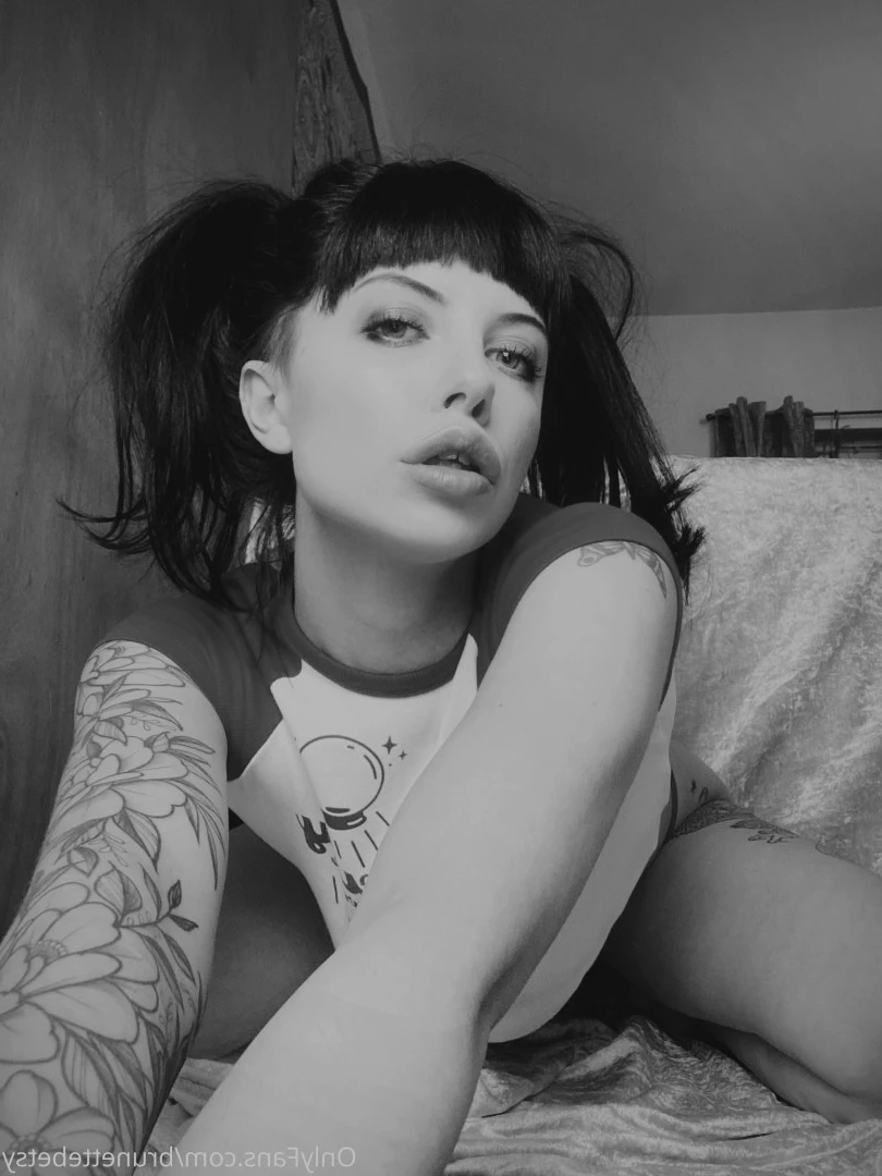 Miss Betsy [ brunettebetsy ] Onlyfans leaked photo 9151351 on Hotleaks.tv