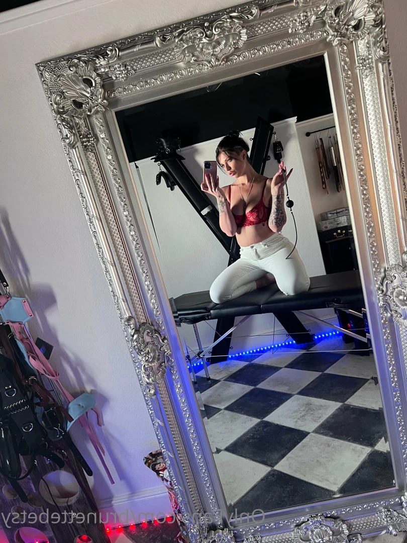 Miss Betsy [ brunettebetsy ] Onlyfans leaked photo 9152321 on Hotleaks.tv