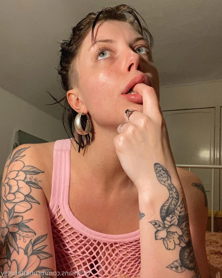 Miss Betsy [ brunettebetsy ] Onlyfans leaked photo 9154145 on Hotleaks.tv
