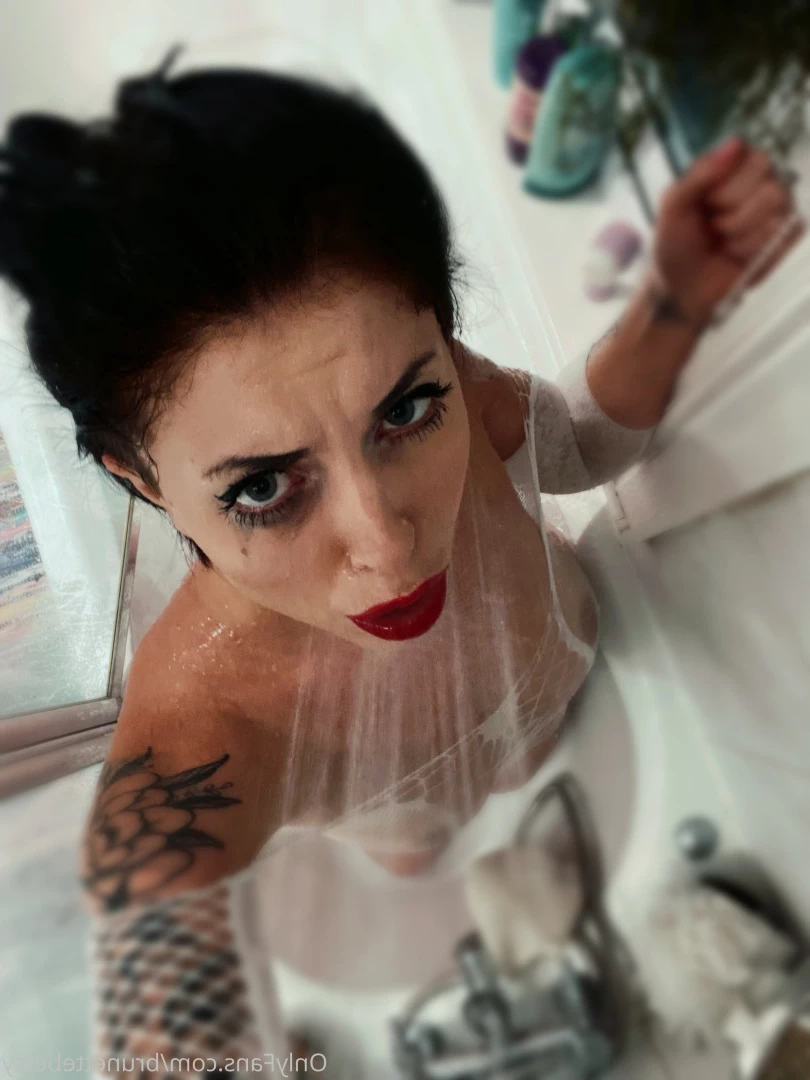 Miss Betsy [ brunettebetsy ] Onlyfans leaked photo 9715918 on Hotleaks.tv