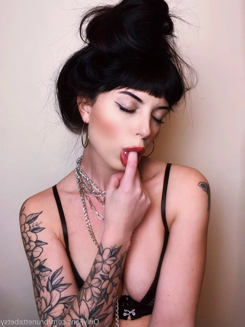 Miss Betsy [ brunettebetsy ] Onlyfans leaked photo 9716224 on Hotleaks.tv