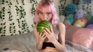 10471576