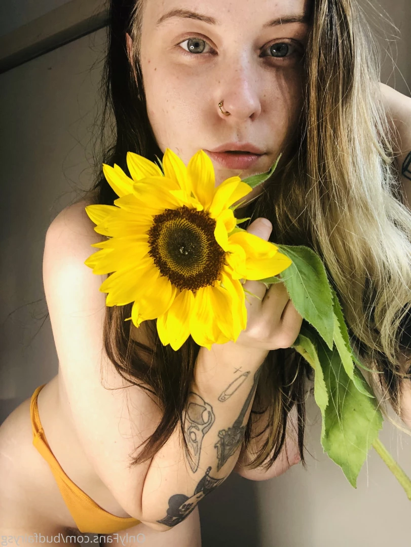 Bud Fairy 🌱 [ budfairysg ] Onlyfans leaked photo 8882872 on Hotleaks.tv