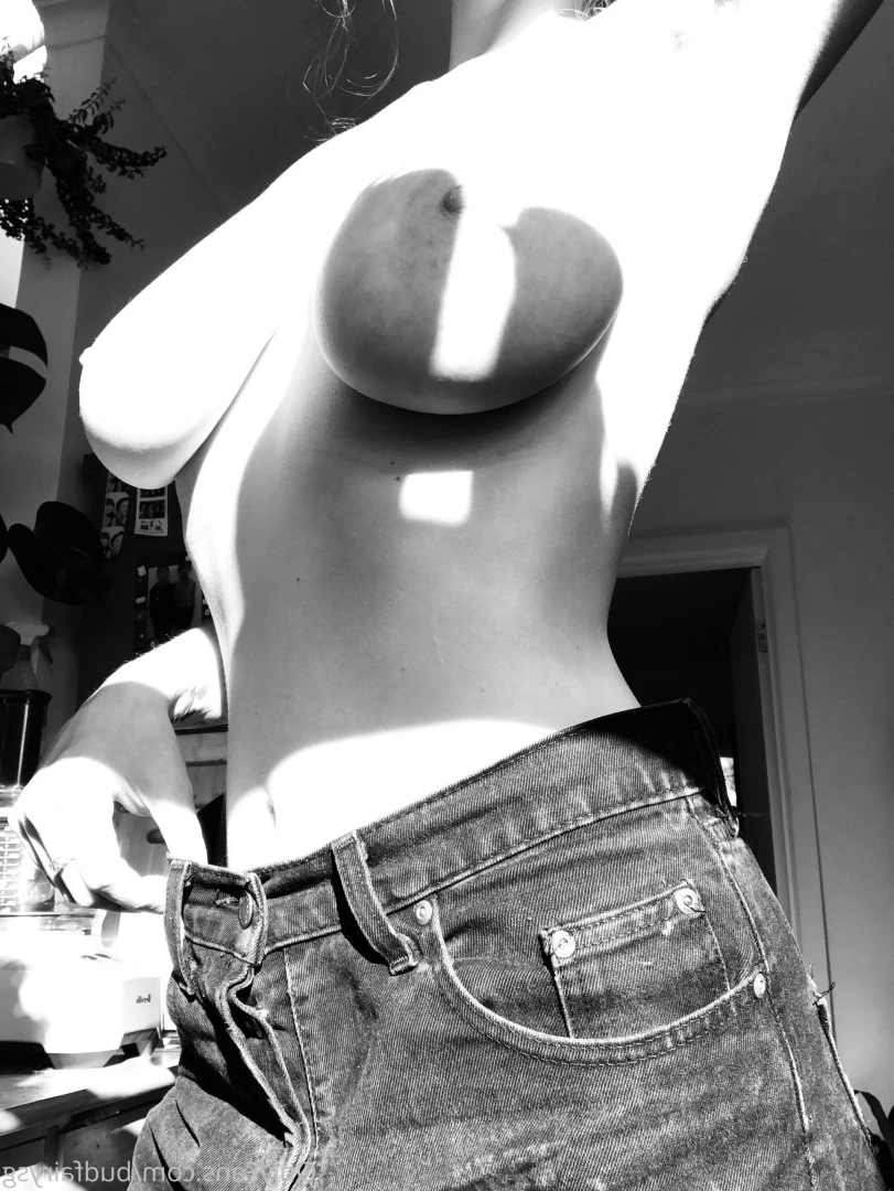 Bud Fairy 🌱 [ budfairysg ] Onlyfans leaked photo 8899399 on Hotleaks.tv