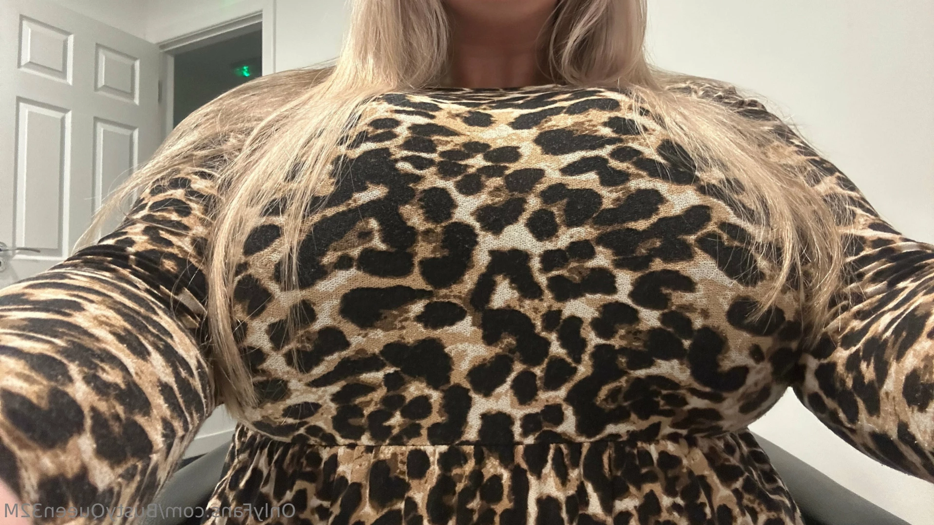 BustyQueen32M👑 [ bustyqueen32m ] Onlyfans leaked photo 16018504 on Hotleaks.tv