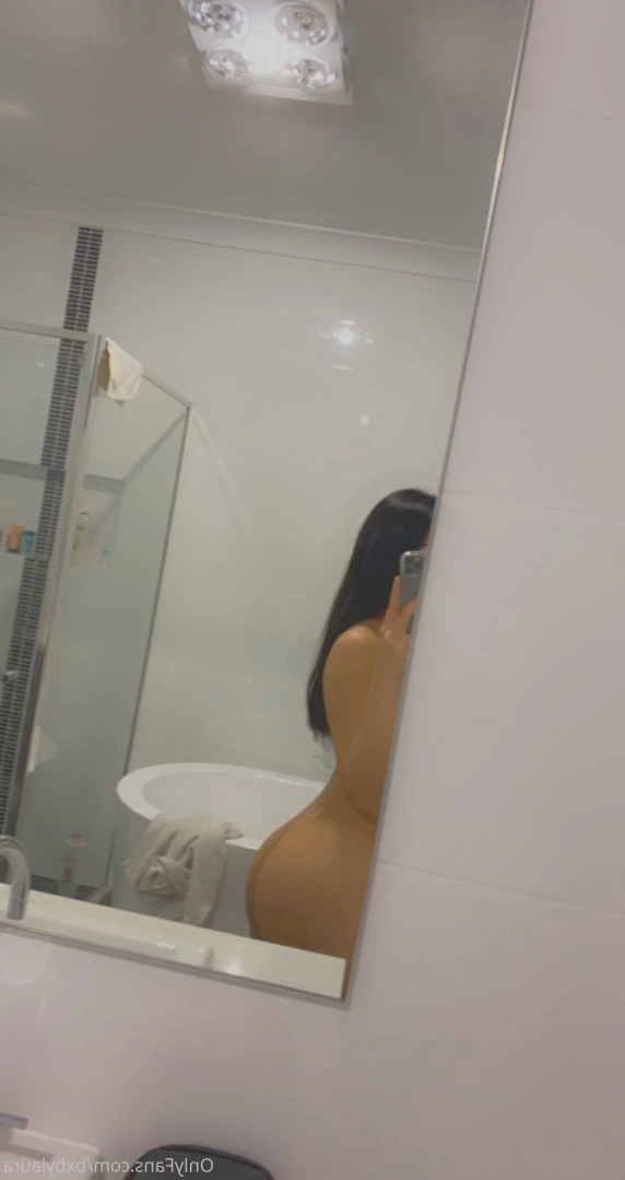 laura 🌸💗 [ bxbylaura ] Onlyfans leaked photo 11477823 on Hotleaks.tv