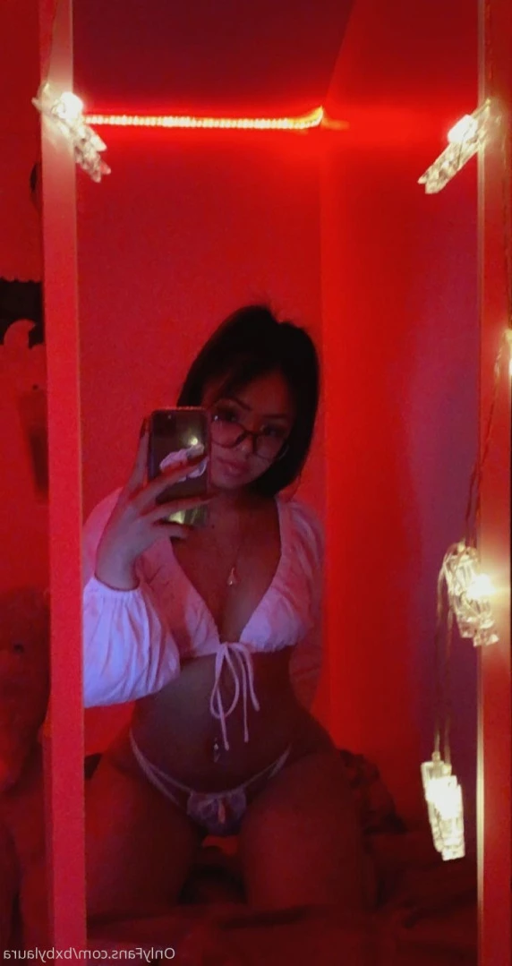 laura 🌸💗 [ bxbylaura ] Onlyfans leaked photo 13002189 on Hotleaks.tv