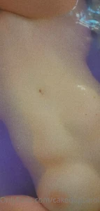 10469390