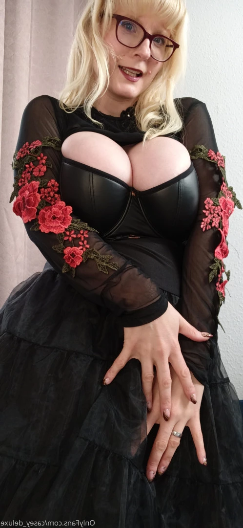 Casey Deluxe milky mummy [ casey_deluxe ] Onlyfans leaked photo 8818313 on Hotleaks.tv