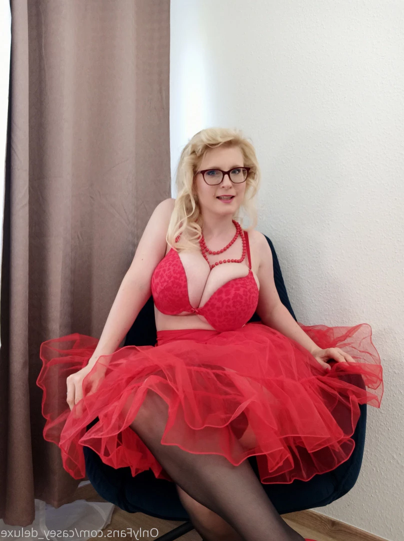 Casey Deluxe milky mummy [ casey_deluxe ] Onlyfans leaked photo 8825313 on Hotleaks.tv
