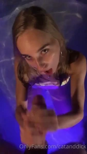 10463544