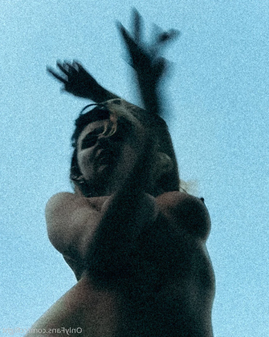 CC Flight [ ccflight ] Onlyfans leaked photo 10083930 on Hotleaks.tv