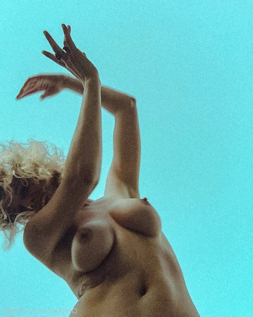 CC Flight [ ccflight ] Onlyfans leaked photo 10095774 on Hotleaks.tv