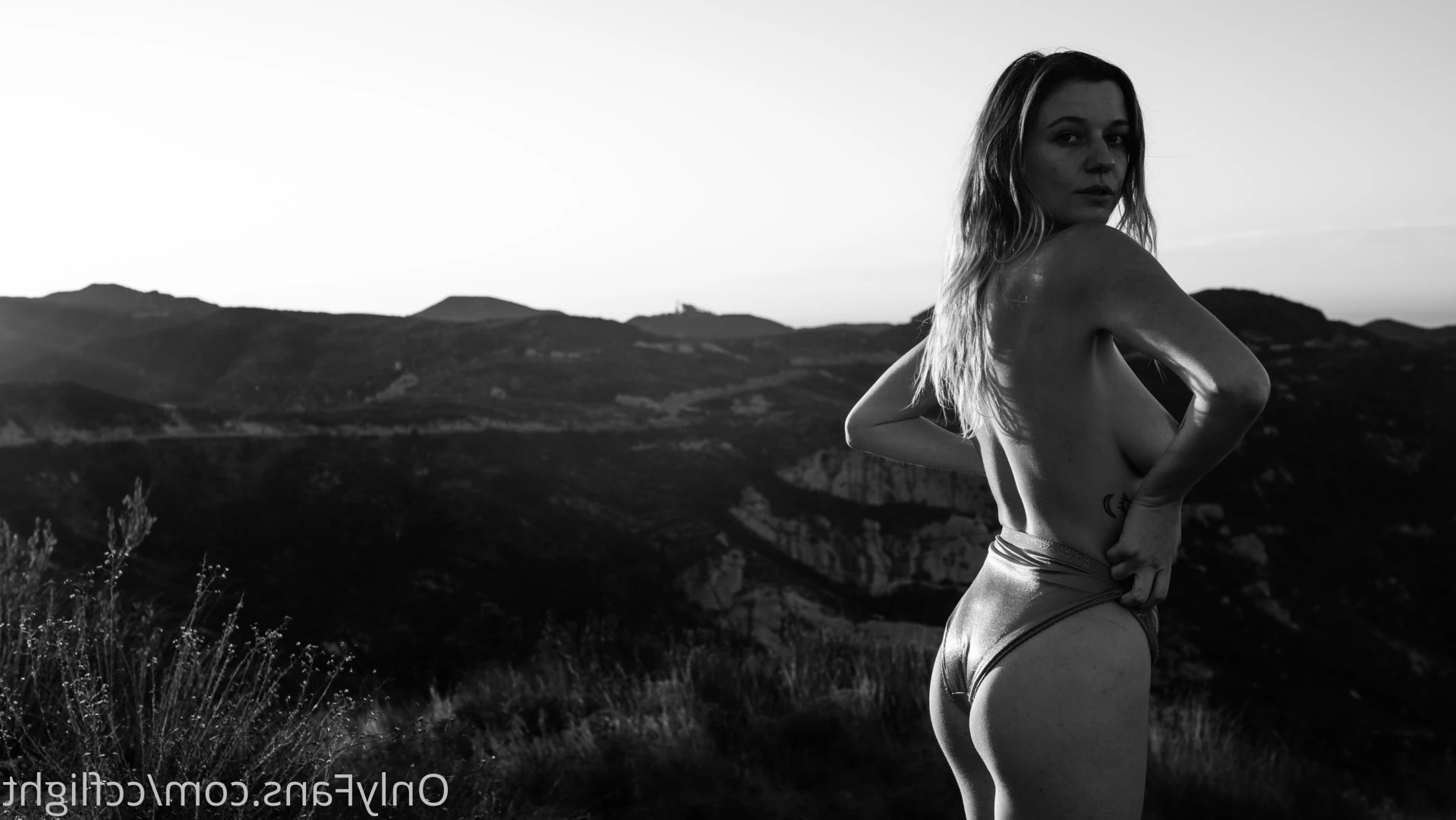 CC Flight [ ccflight ] Onlyfans leaked photo 10215898 on Hotleaks.tv