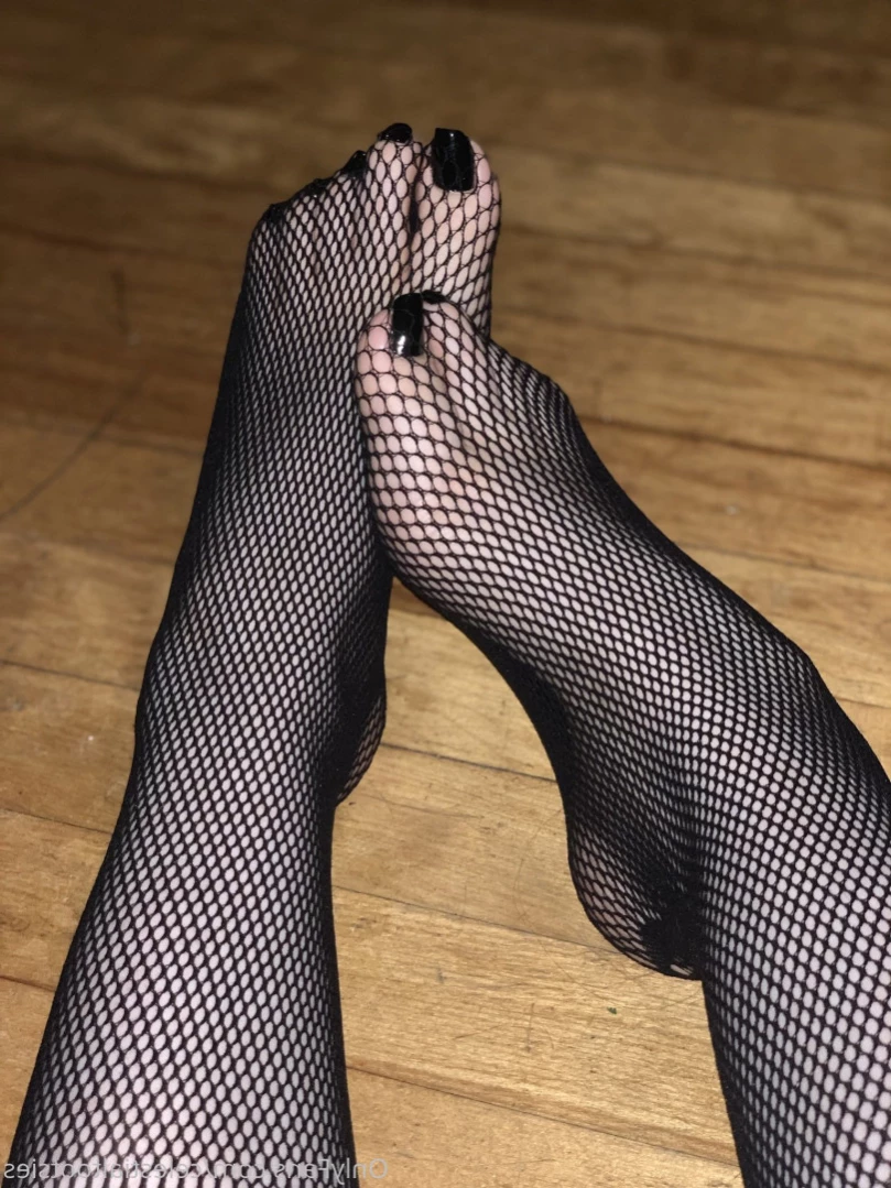 Celestial Tootsies [ celestialtootsies ] Onlyfans leaked photo 14482357 on Hotleaks.tv