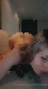 10460098