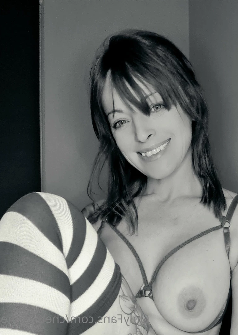 🇬🇧 𝙀𝙉𝙂𝙇𝙄𝙎𝙃 𝘾𝙊𝙐𝙂𝘼𝙍 🍒 [ cherryanne ] Onlyfans leaked photo 8760813 on Hotleaks.tv
