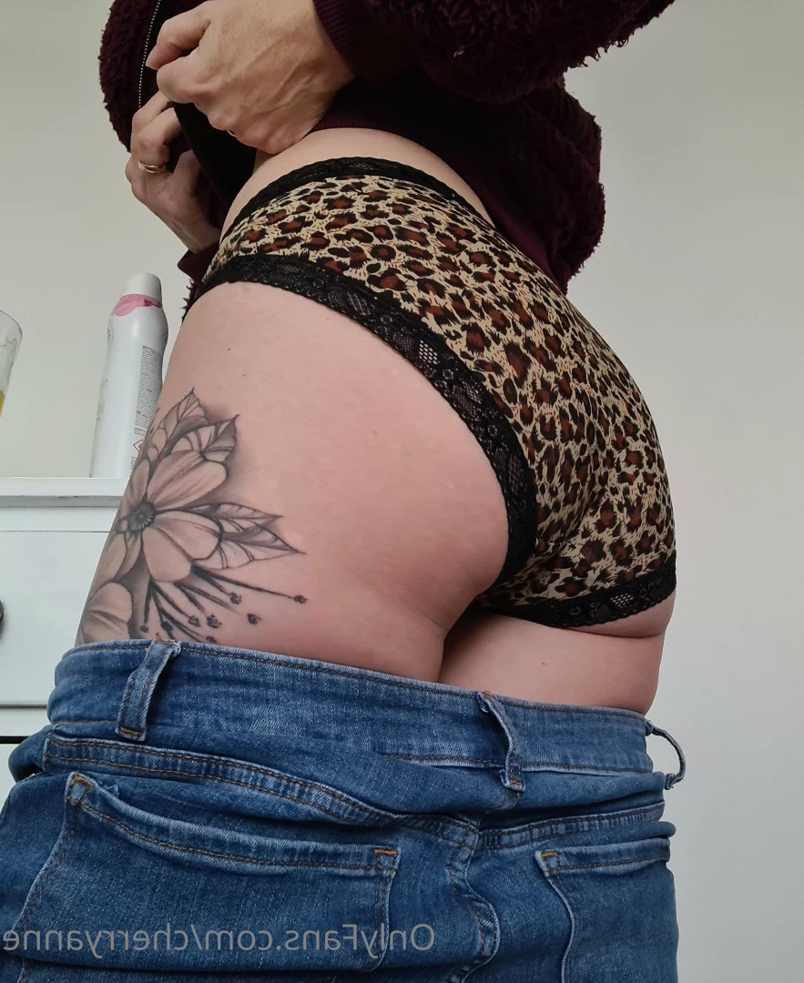 🇬🇧 𝙀𝙉𝙂𝙇𝙄𝙎𝙃 𝘾𝙊𝙐𝙂𝘼𝙍 🍒 [ cherryanne ] Onlyfans leaked photo 8781089 on Hotleaks.tv
