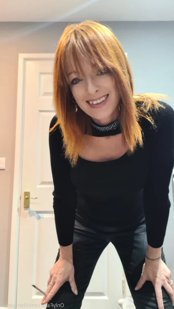 🇬🇧 𝙀𝙉𝙂𝙇𝙄𝙎𝙃 𝘾𝙊𝙐𝙂𝘼𝙍 🍒 [ cherryanne ] Onlyfans leaked photo 8786260 on Hotleaks.tv