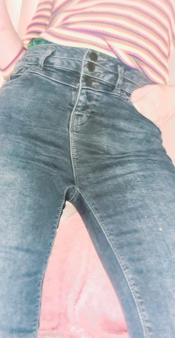 🇬🇧 𝙀𝙉𝙂𝙇𝙄𝙎𝙃 𝘾𝙊𝙐𝙂𝘼𝙍 🍒 [ cherryanne ] Onlyfans leaked photo 8799145 on Hotleaks.tv