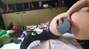15915781