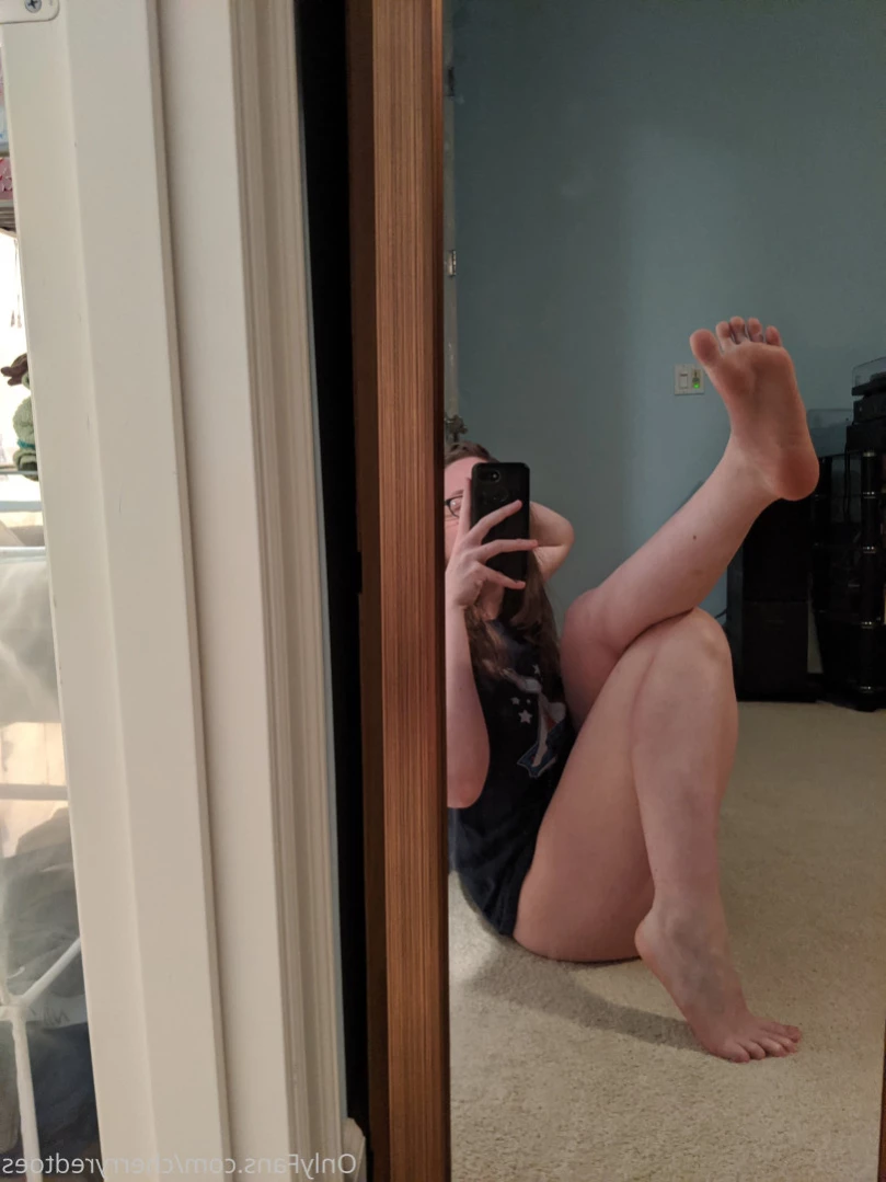 cherryredtoes Onlyfans leaked photo 11847583 on Hotleaks.tv