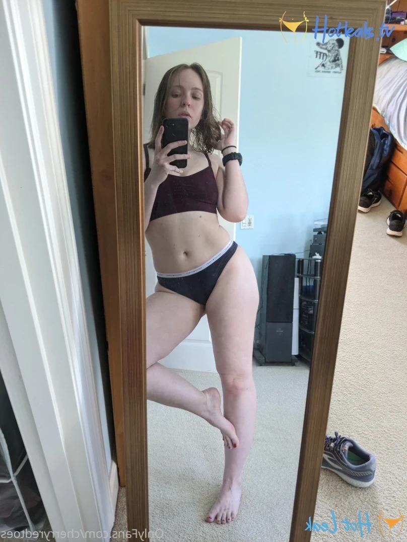 cherryredtoes Onlyfans leaked photo 11875111 on Hotleaks.tv
