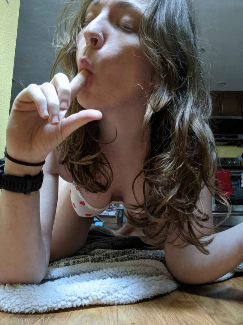 cherryredtoes Onlyfans leaked photo 12322937 on Hotleaks.tv
