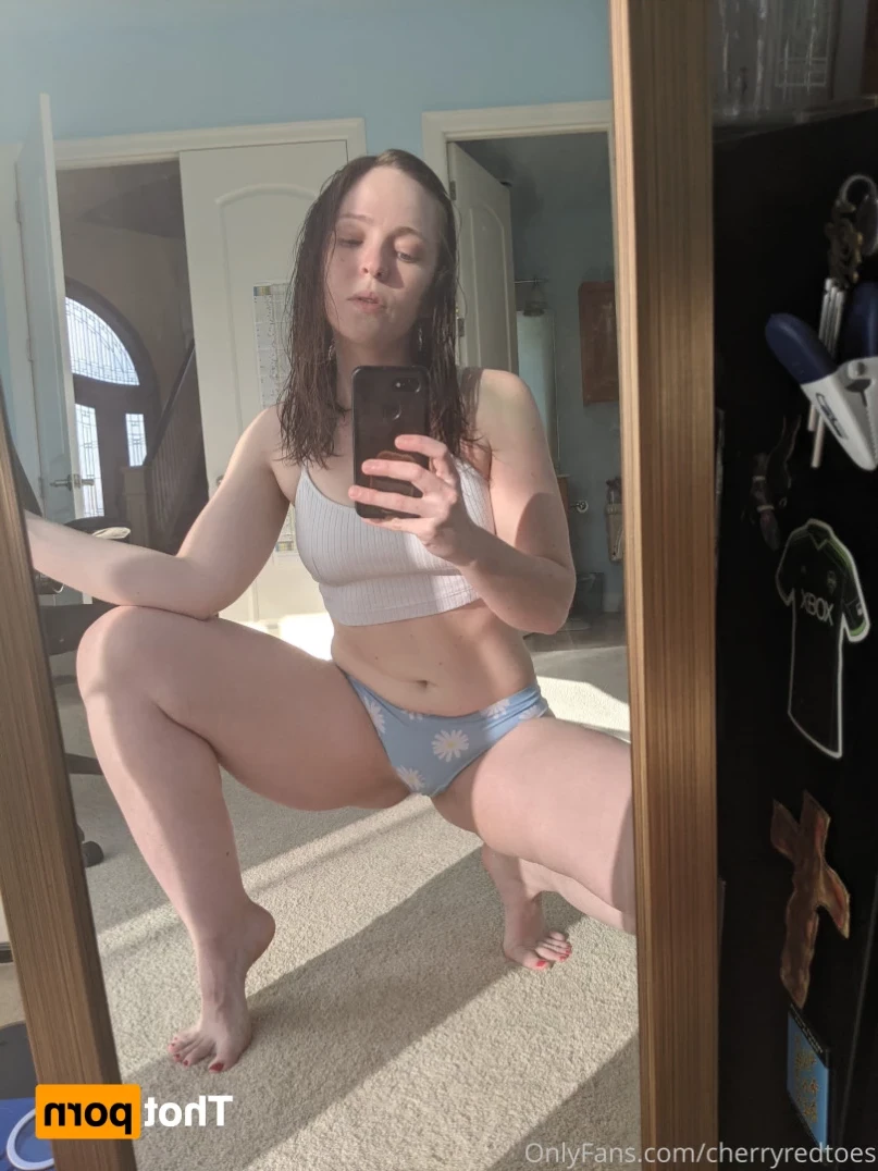 cherryredtoes Onlyfans leaked photo 14233448 on Hotleaks.tv